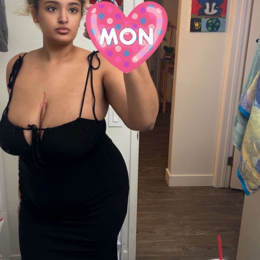 Black Sleeveless Dress